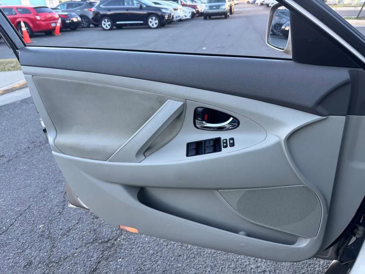 Used 2007 Toyota Camry LE FWD image 16