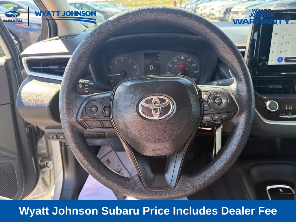 Used 2025 Toyota Corolla LE FWD image 23