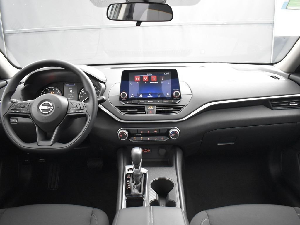 New 2025 Nissan Altima 2.5 S image 9