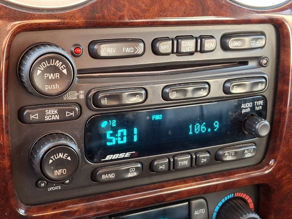 Used 2005 GMC Envoy Denali image 6