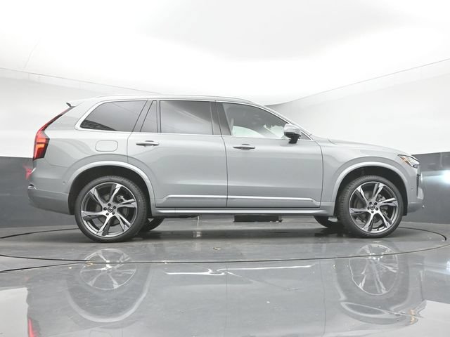New 2026 Volvo XC90 B5 Plus w/ Protection Package Premier AWD/4WD image 44