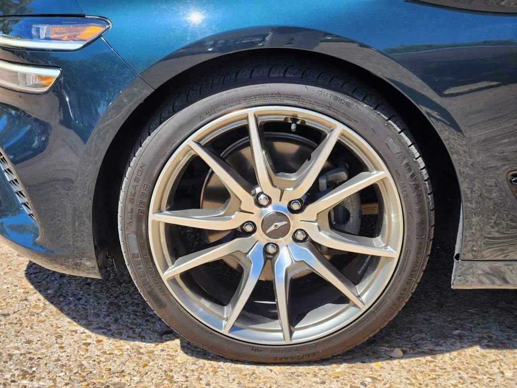 Used 2023 Genesis G70 2.0T RWD image 10