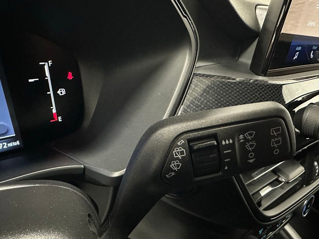 Used 2025 Ford Escape ST-Line AWD/4WD image 22