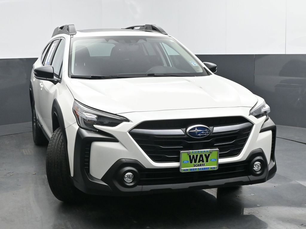 Used 2024 Subaru Outback Premium image 8