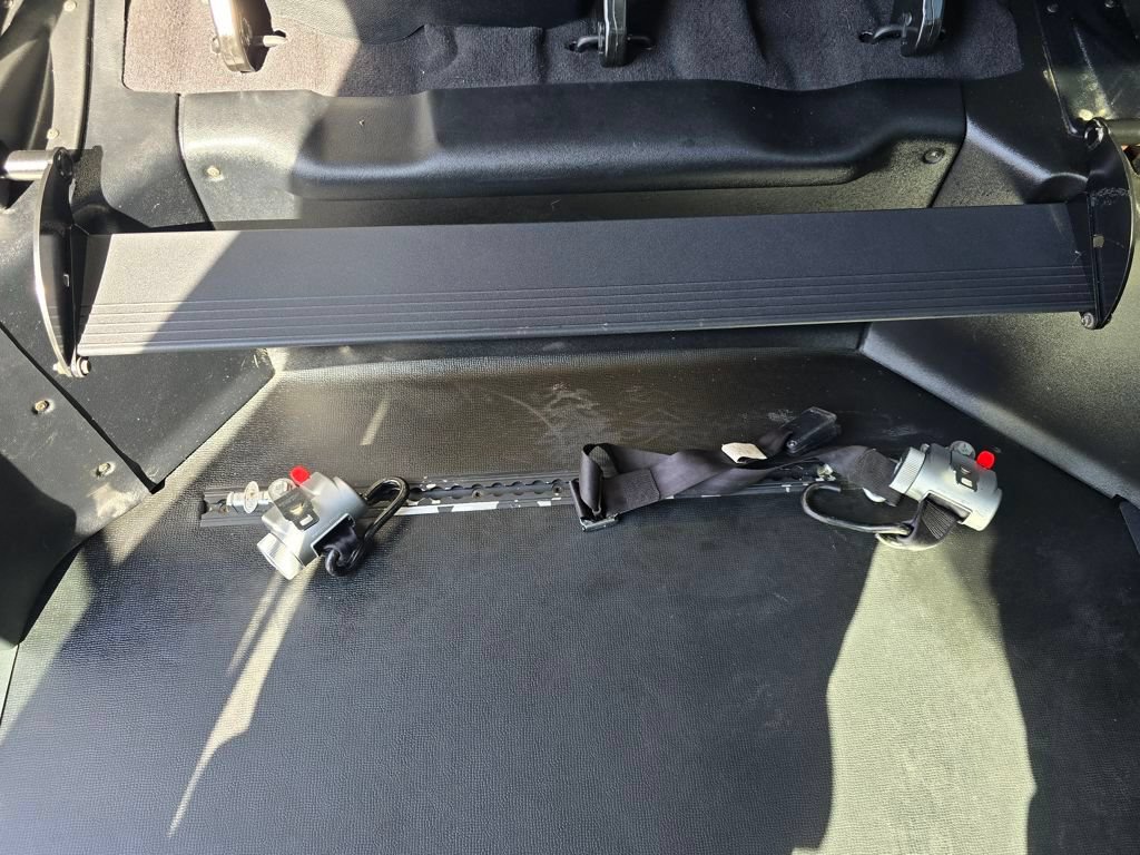 Used 2023 Toyota Sienna XLE w/ XLE Plus Package FWD image 19