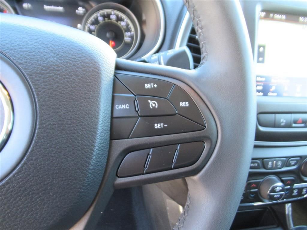 Used 2020 Jeep Cherokee Trailhawk w/ Trailer Tow Group image 20