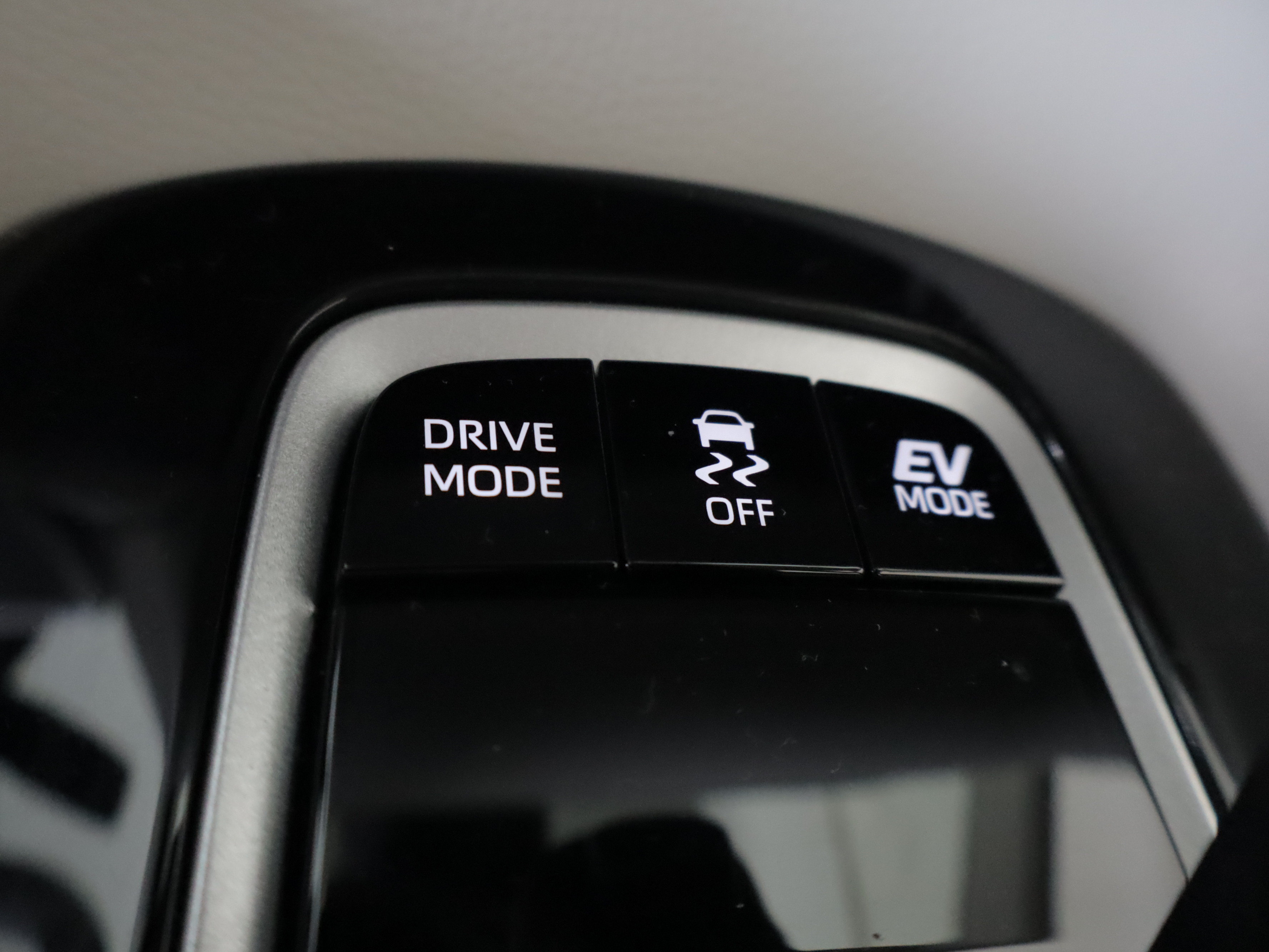 Used 2025 Toyota Corolla XLE FWD image 18