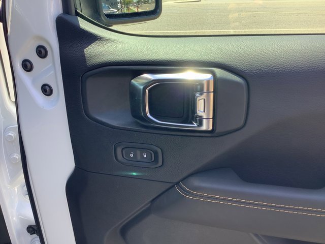 New 2025 Jeep Wrangler Sahara image 44