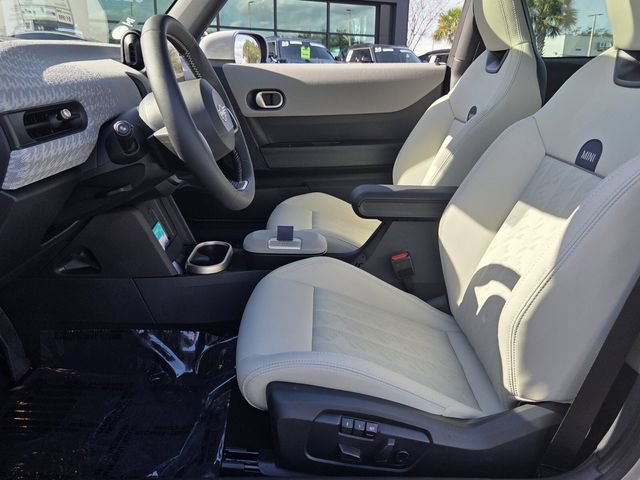 New 2026 MINI Cooper 2-Door Hardtop FWD image 10