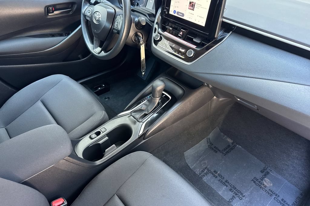 Certified 2025 Toyota Corolla LE FWD image 15
