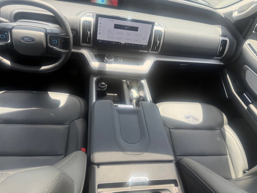 New 2026 Ford Expedition Active AWD/4WD image 38