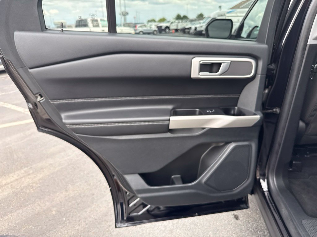 Certified 2021 Ford Explorer XLT AWD/4WD image 30