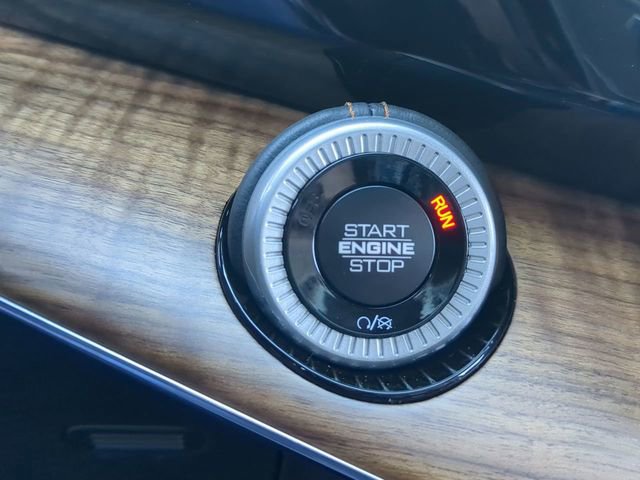 New 2024 Jeep Grand Wagoneer Series III image 30