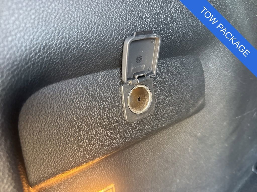 Used 2018 Ford Explorer XLT w/ Equipment Group 202A image 15