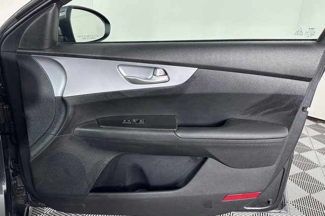 Used 2024 Kia Forte LXS image 28