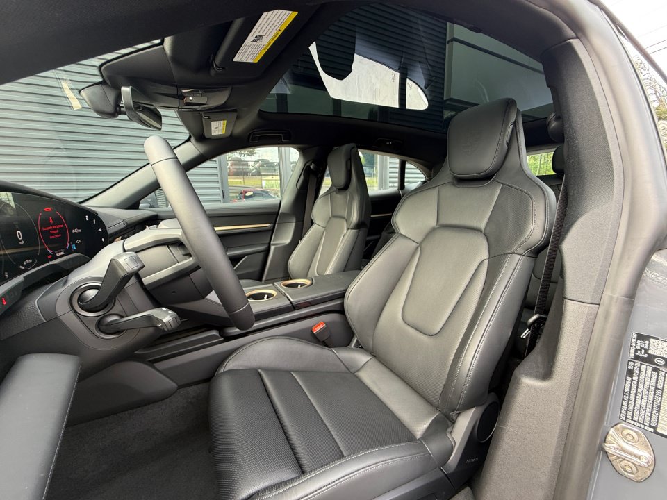 New 2026 Porsche Taycan 4S AWD/4WD image 5