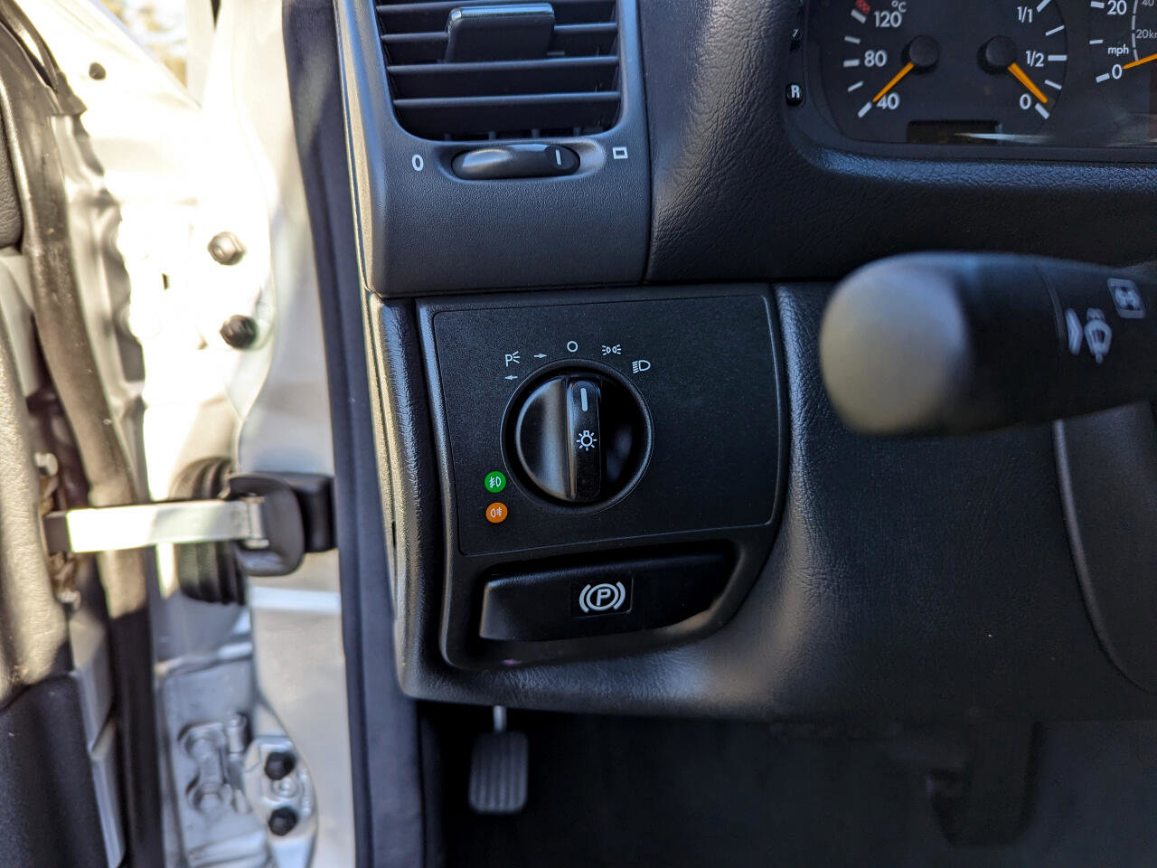 Used 2002 Mercedes-Benz CLK 320 2dr Cabriolet 3.2L image 14