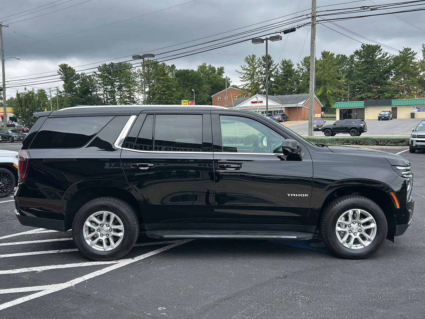 Used 2025 Chevrolet Tahoe LT AWD/4WD image 11