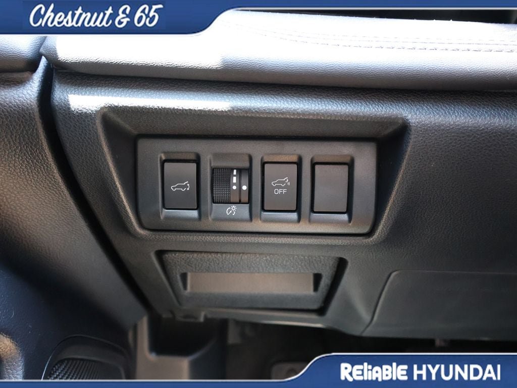 Used 2023 Subaru Outback Limited AWD/4WD image 33