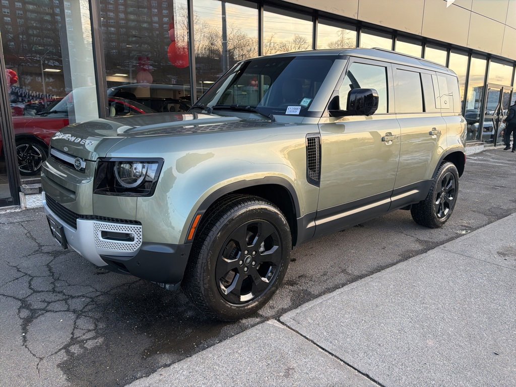 Used 2024 Land Rover Defender 110 S video 1