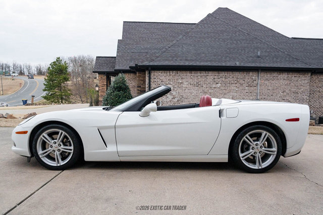 Used 2010 Chevrolet Corvette Convertible w/ Preferred Equipment Group image 3