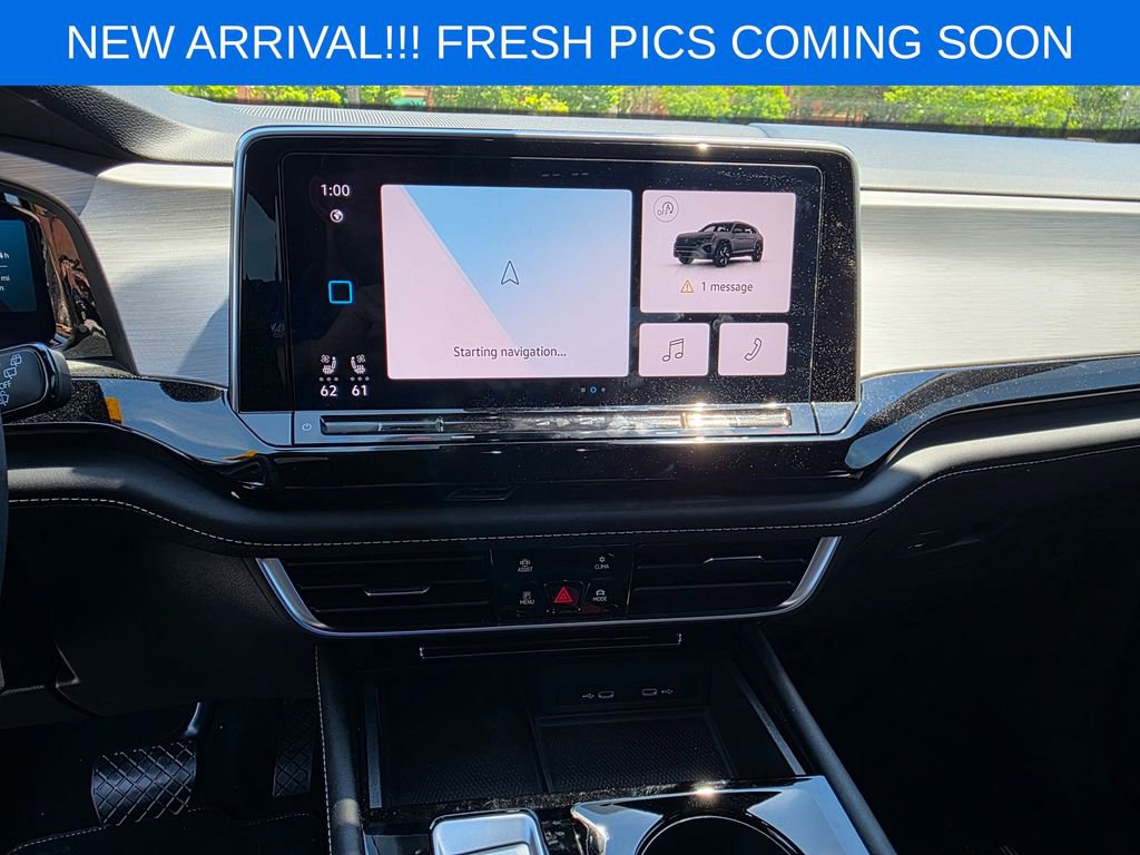 Used 2024 Volkswagen Atlas Cross Sport SE FWD image 11