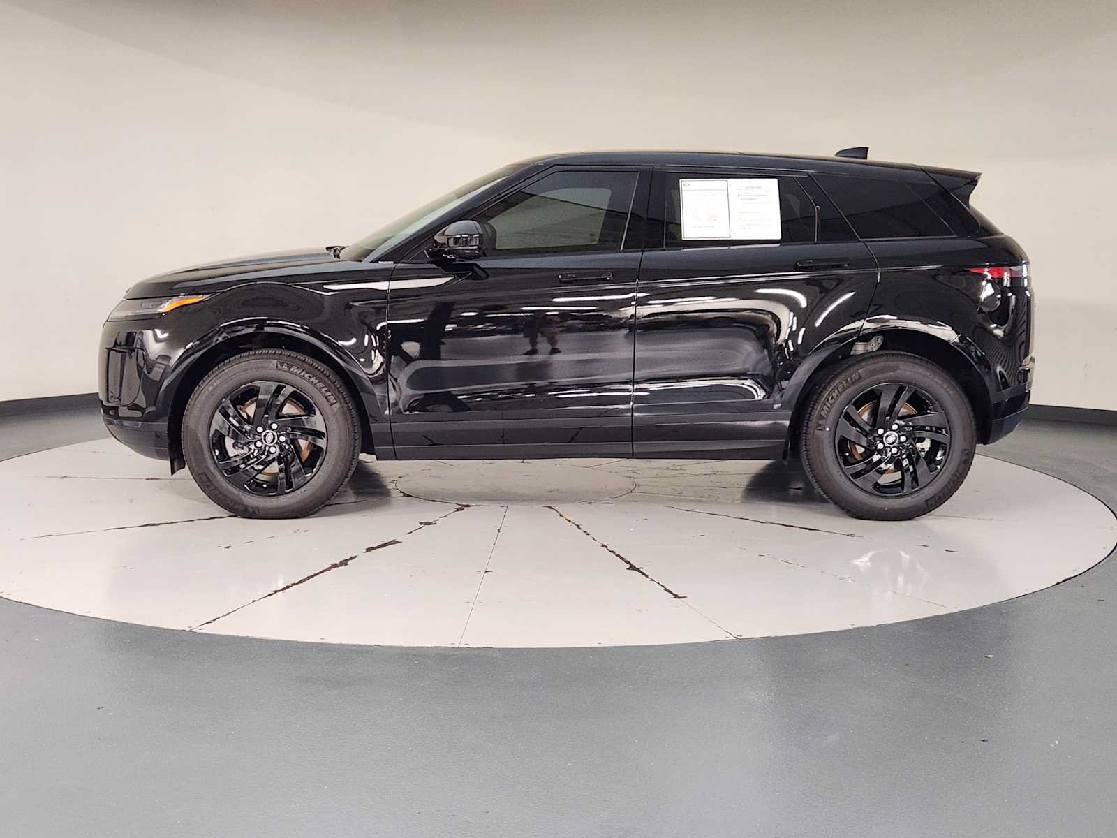 Used 2026 Land Rover Range Rover Evoque S AWD/4WD image 5