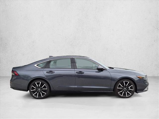 Used 2025 Honda Accord Touring image 4