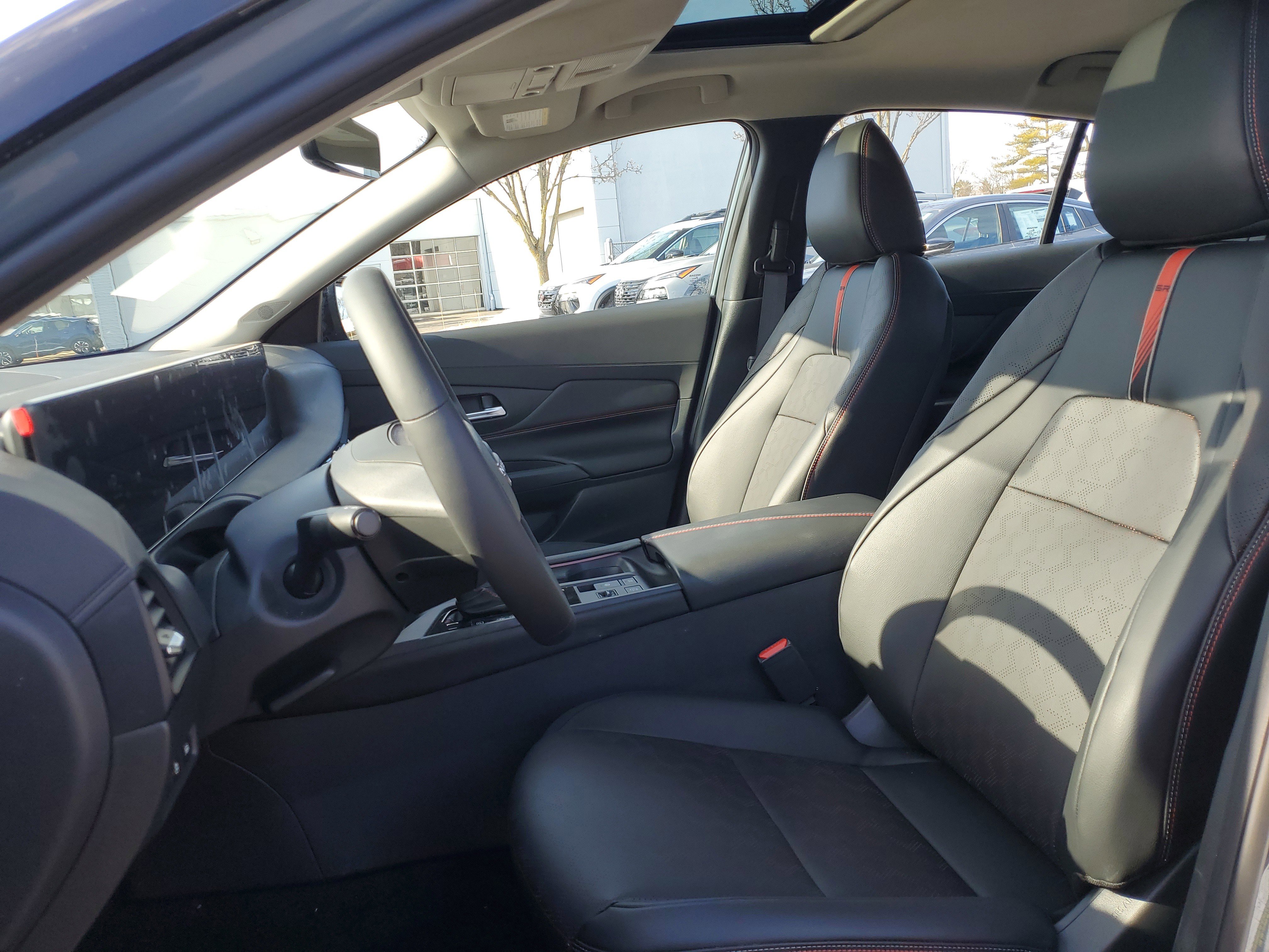 New 2026 Nissan Sentra SR w/ SR Premium Package image 5