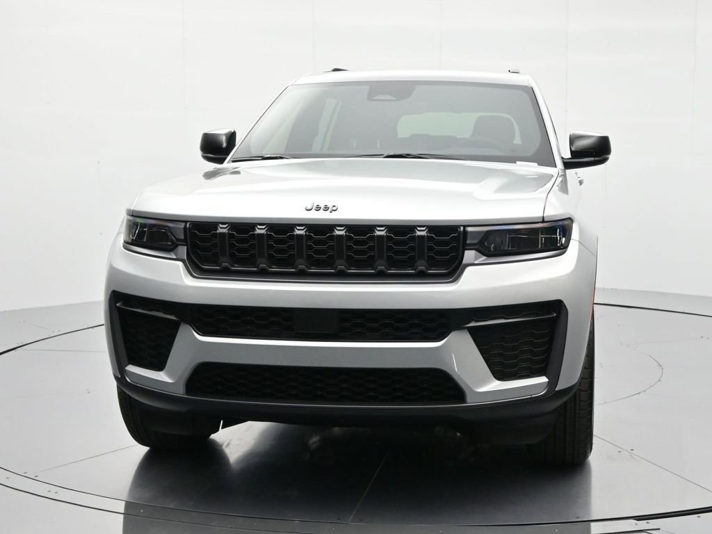 New 2026 Jeep Grand Cherokee L 4WD image 2