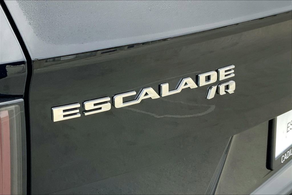 New 2025 Cadillac Escalade IQ Luxury 2 image 16