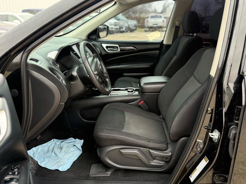 Used 2019 Nissan Pathfinder S image 7