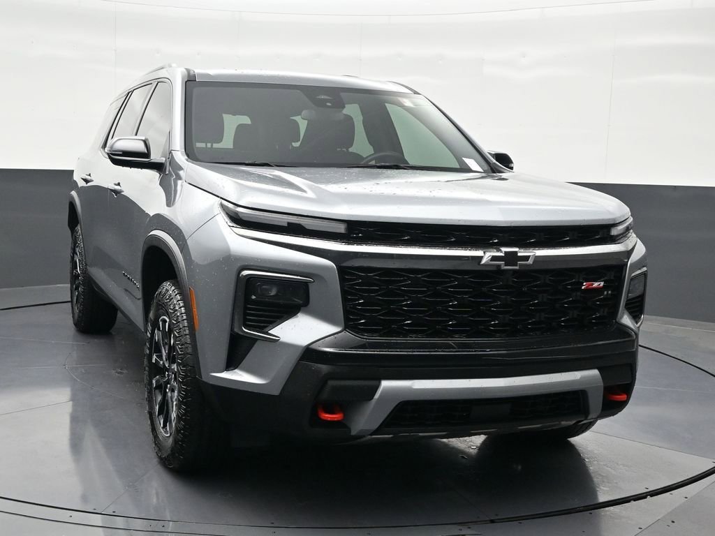 Used 2025 Chevrolet Traverse Z71 AWD/4WD image 8