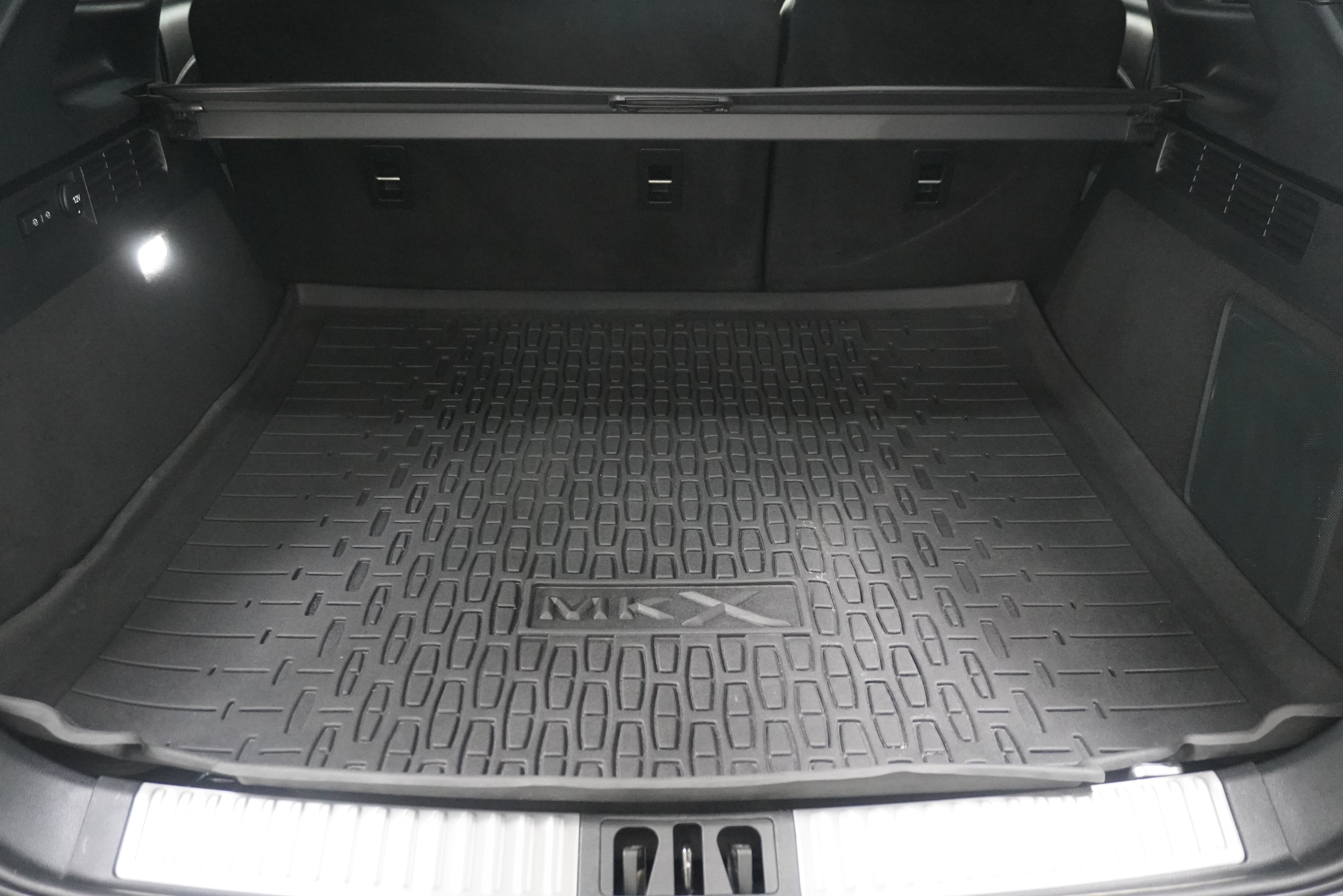 Used 2018 Lincoln MKX Black Label w/ Driver Assistance Package AWD/4WD image 29