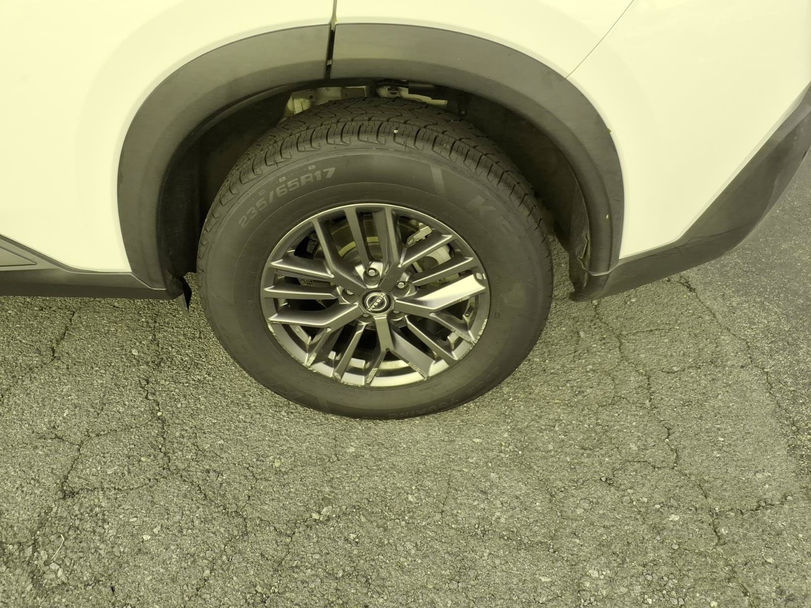 Used 2022 Nissan Rogue S AWD/4WD image 6