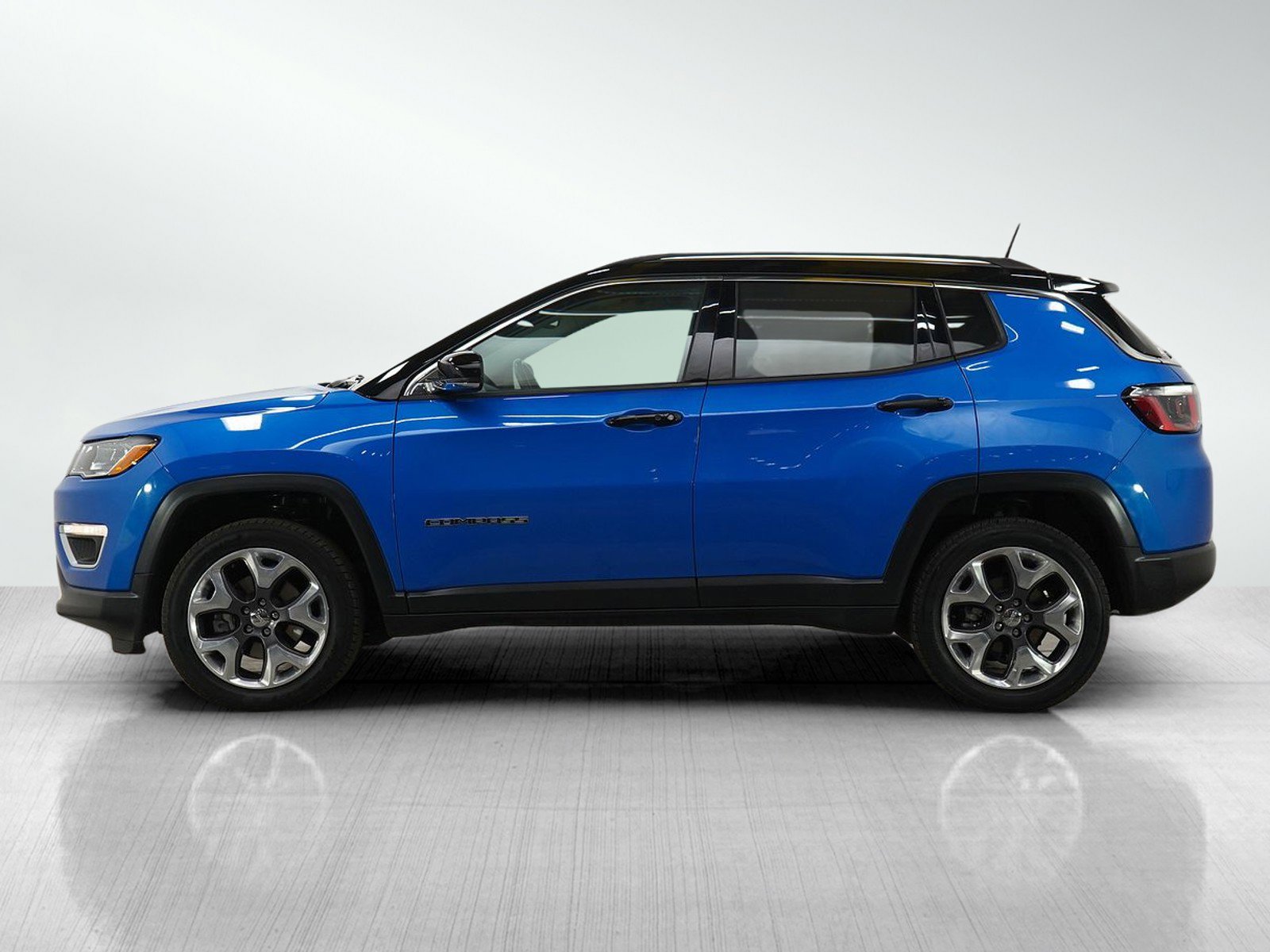 Used 2020 Jeep Compass Limited image 2