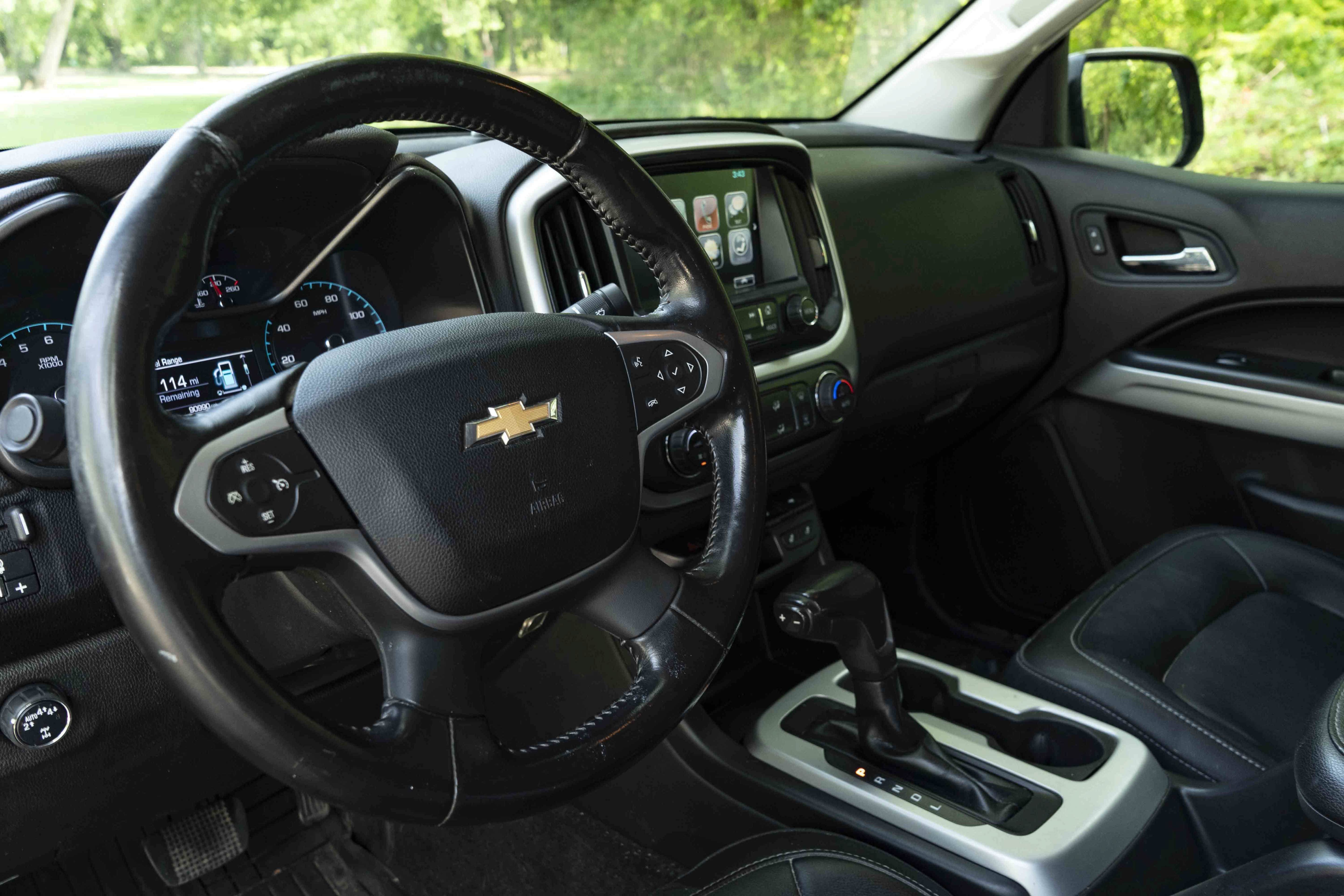 Used 2018 Chevrolet Colorado LT w/ Luxury Package, Chrome AWD/4WD image 14