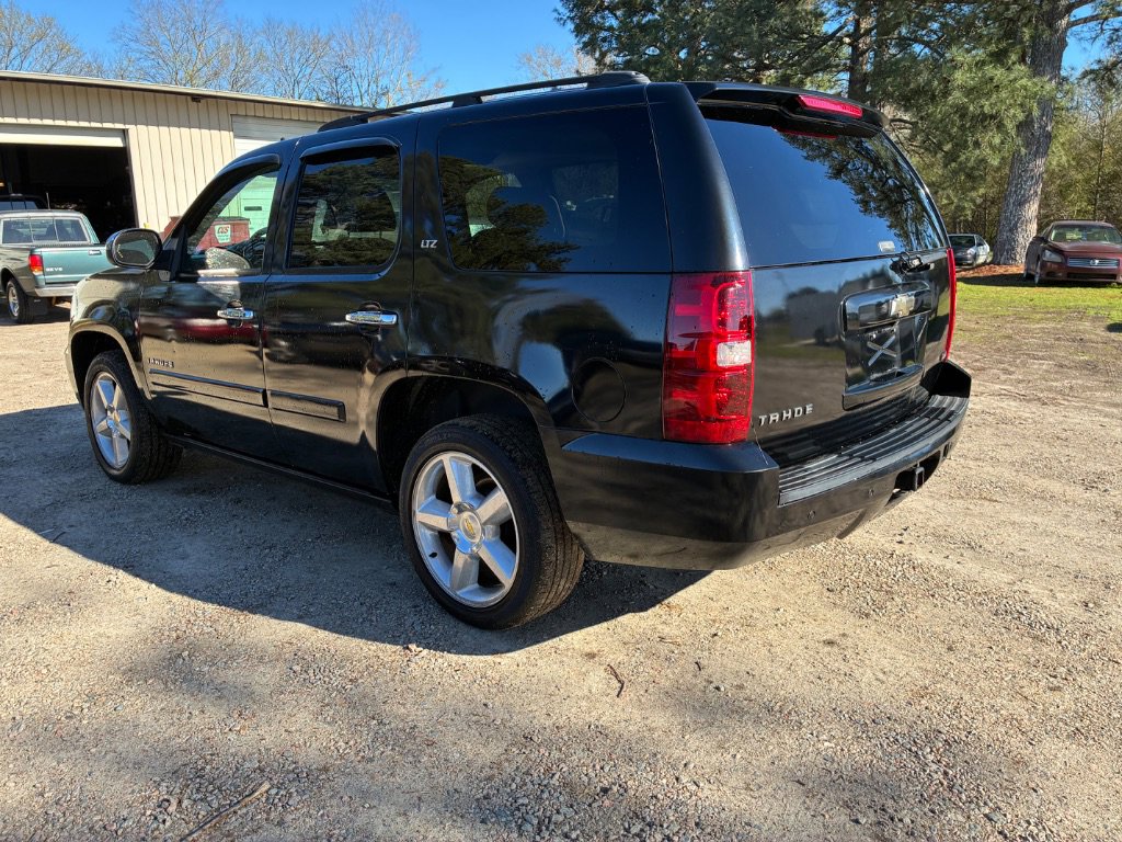 Used 2008 Chevrolet Tahoe LTZ w/ LTZ Preferred Equipment Group image 16