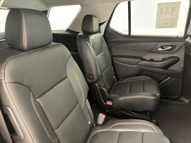 Used 2020 Chevrolet Traverse LT w/ LPO, Blackout Package image 16