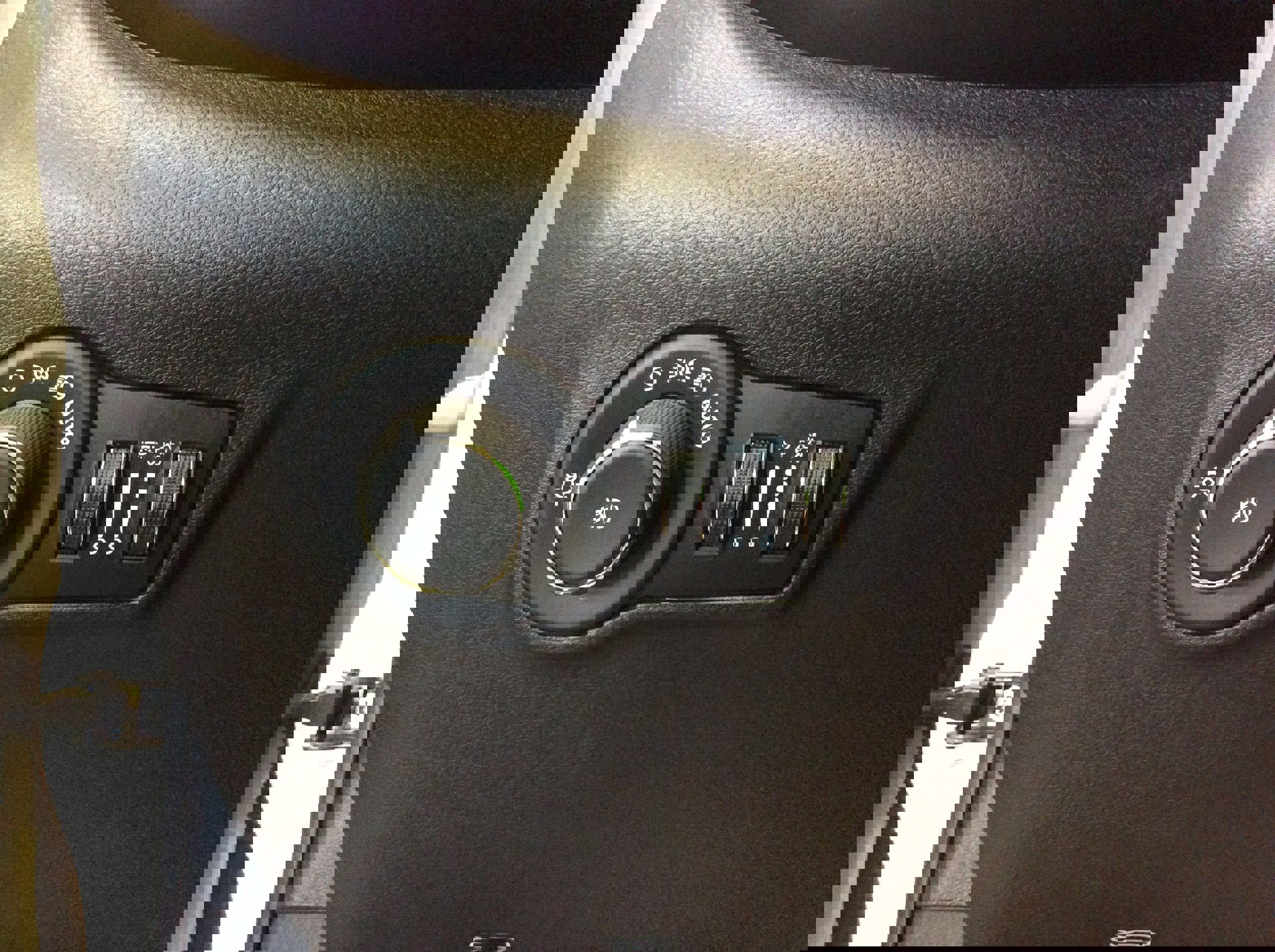 Used 2024 Jeep Compass Limited AWD/4WD image 18