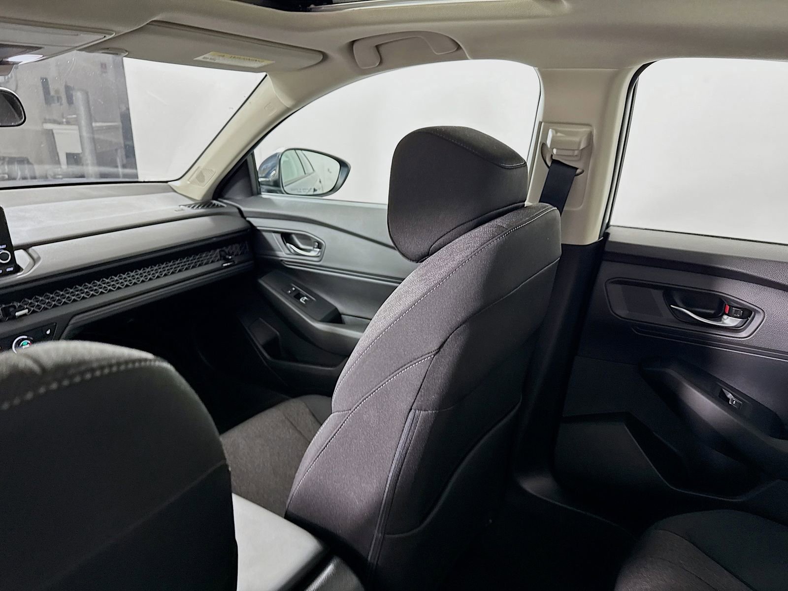 Used 2023 Honda Accord EX image 21