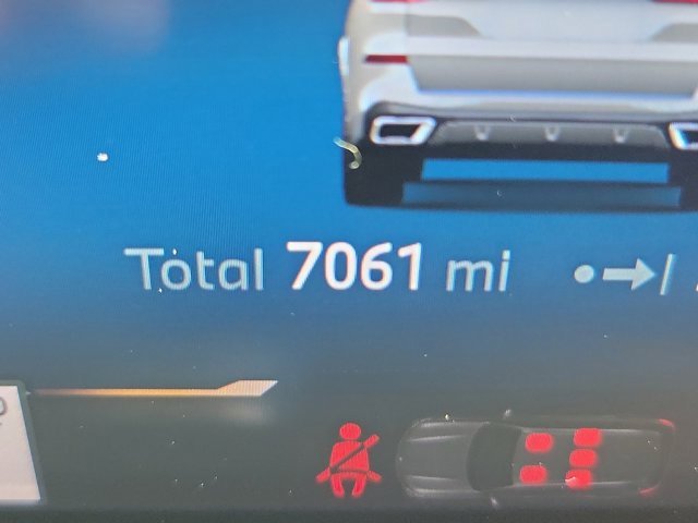 Used 2025 BMW X5 xDrive40i w/ Executive Package image 27