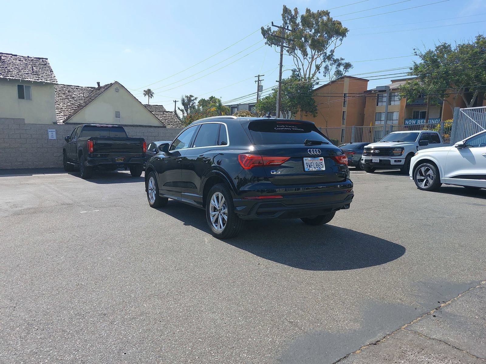 Used 2025 Audi Q3 2.0T Premium w/ Convenience Package AWD/4WD image 4