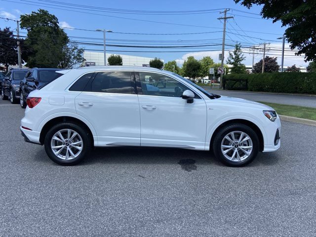 Used 2023 Audi Q3 2.0T Premium AWD/4WD image 4