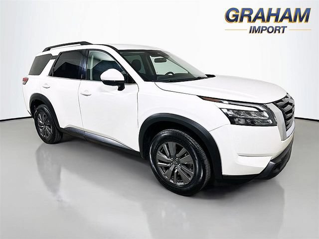 Used 2025 Nissan Pathfinder SV