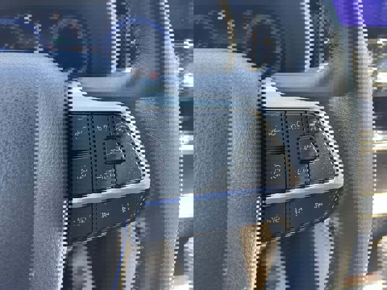 Used 2023 Toyota Highlander Limited image 20