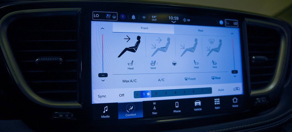 Used 2023 Chrysler Pacifica Limited FWD image 24