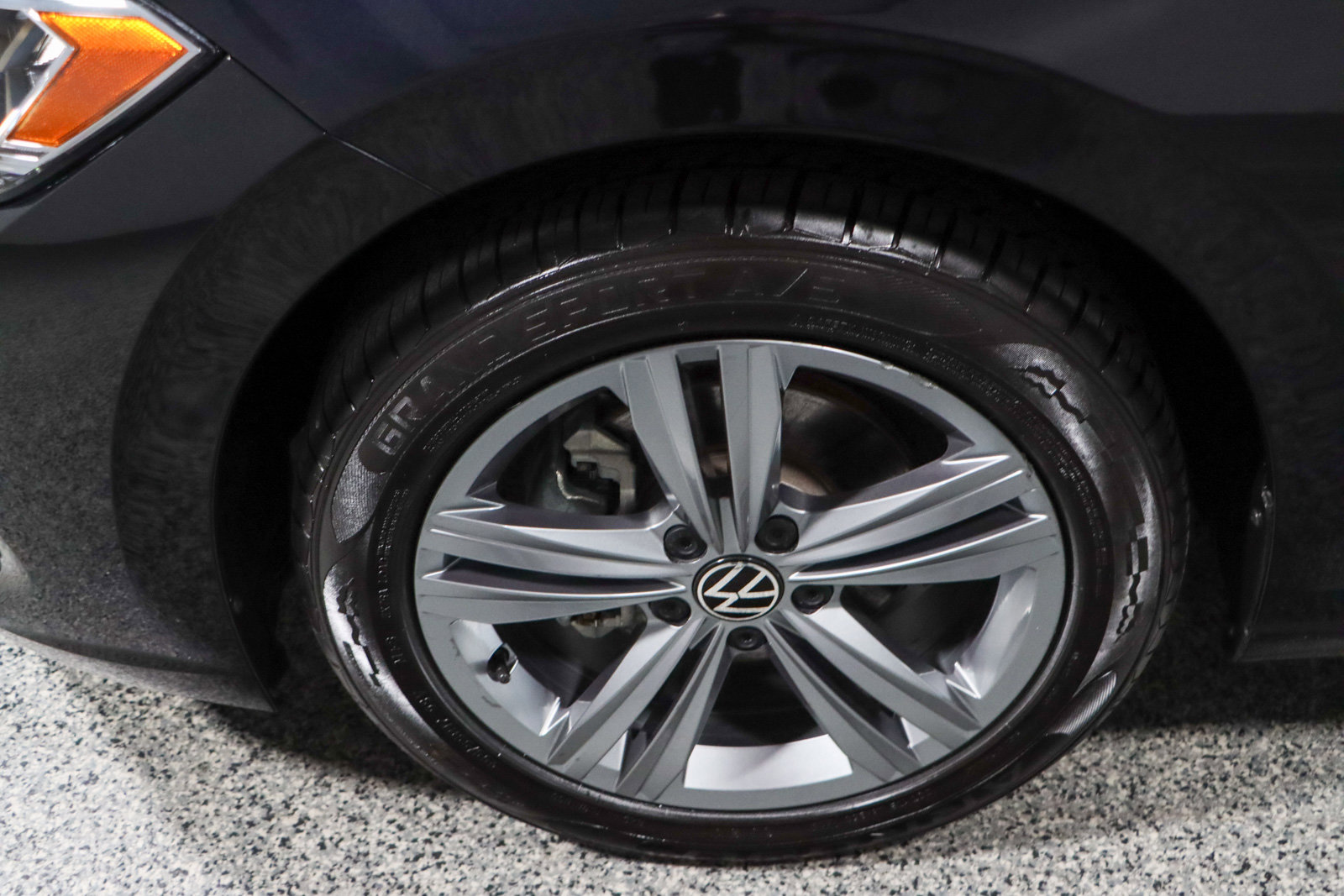 Used 2024 Volkswagen Jetta SE image 11