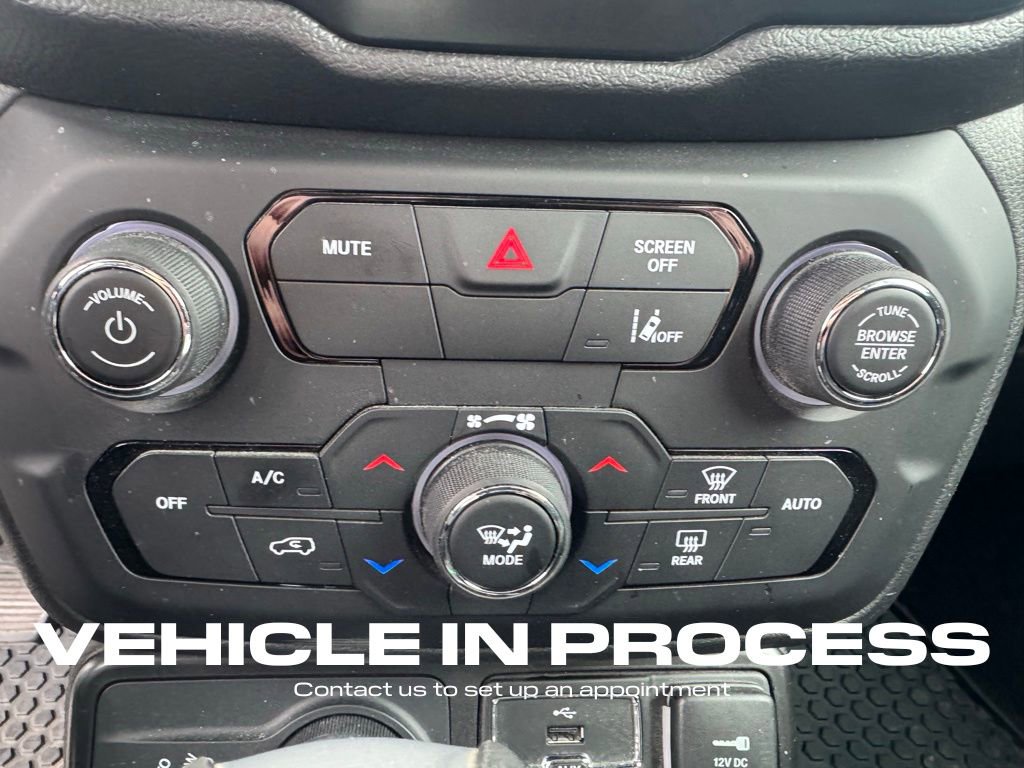 Used 2021 Jeep Renegade Latitude w/ Convenience Group image 20