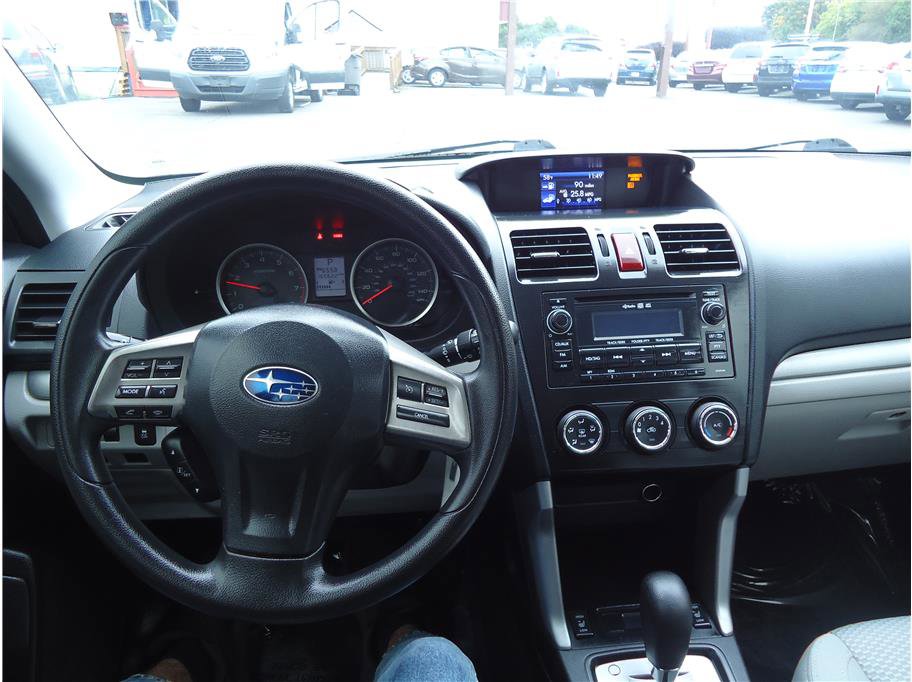 Used 2015 Subaru Forester 2.5i Premium w/ All-Weather Package image 16